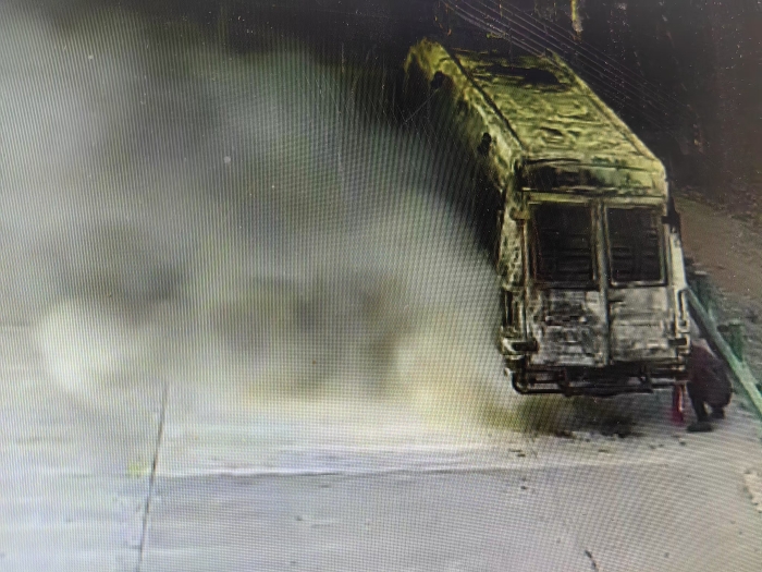 9d27b614da58aedd992271ab6af8214