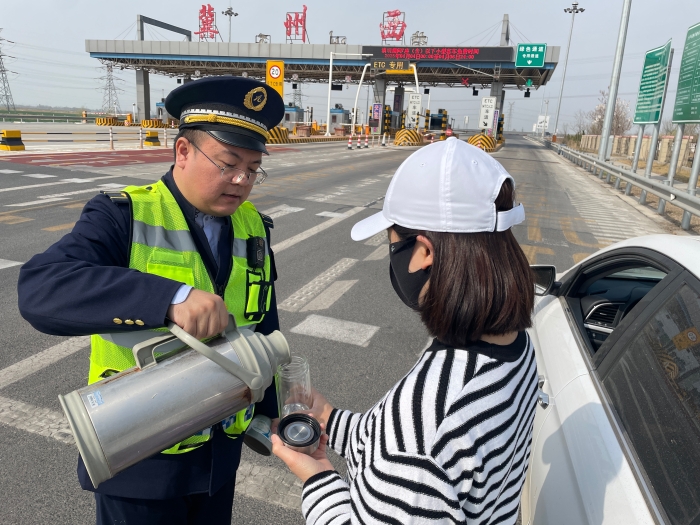 90acfb1bd8952857c4f88a08cc34d9c